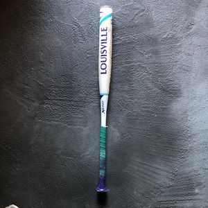 Louisville slugger fast pitch softball bat